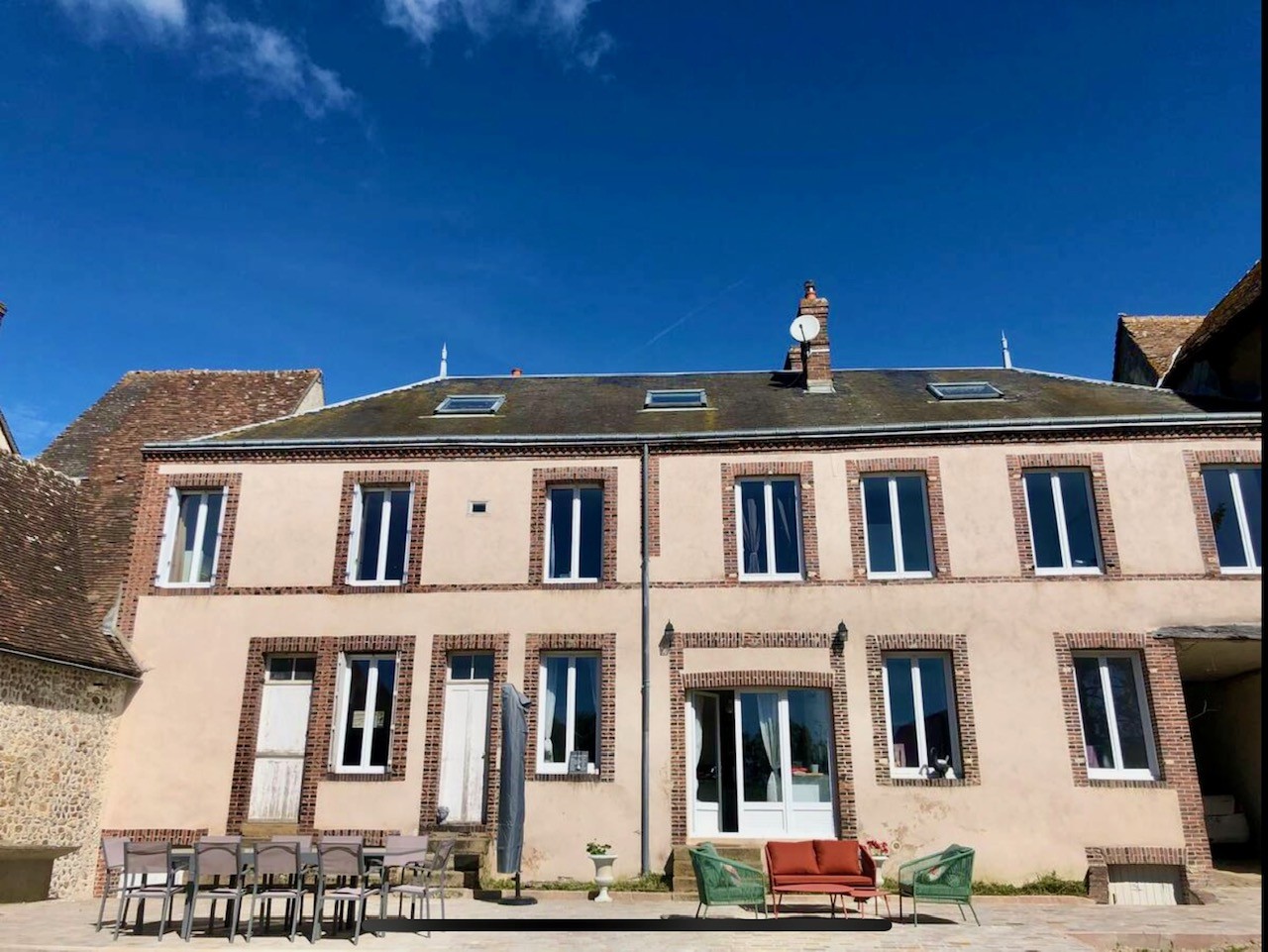 Extérieur du Relais de Champrond